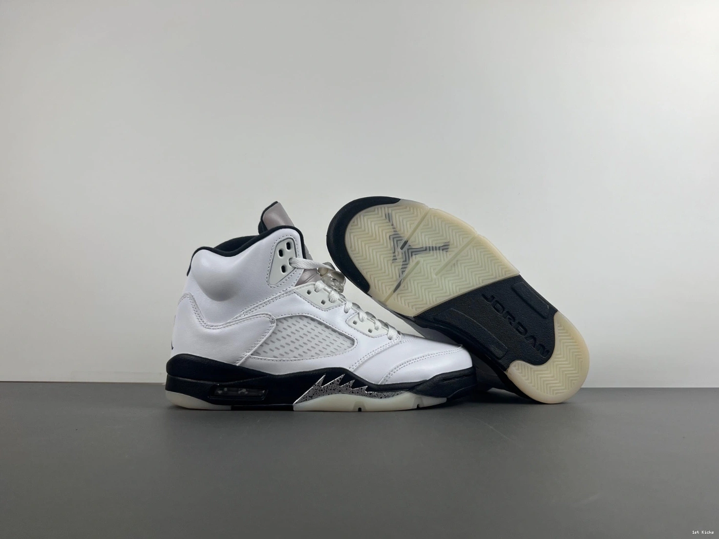 5 Black Air DD0587-110 Jordan White 0126